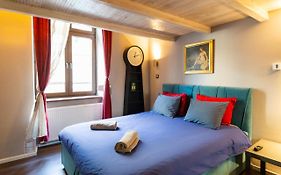 Lilly Apartment Main Train Station Old Town By The Castle Suites Krakow