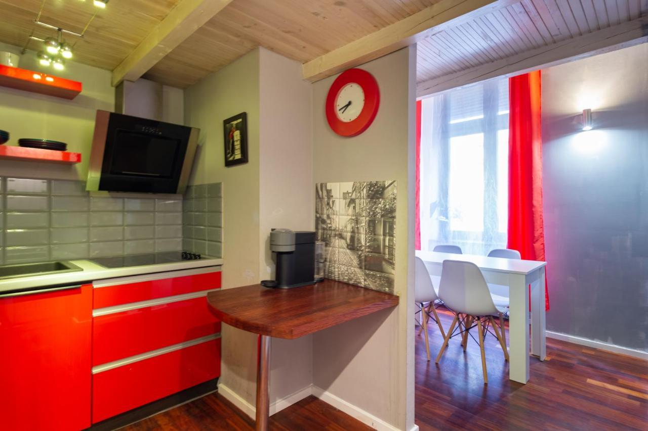 Lilly Apartment Main Train Station Old Town By The Castle Suites Kraków Zewnętrze zdjęcie